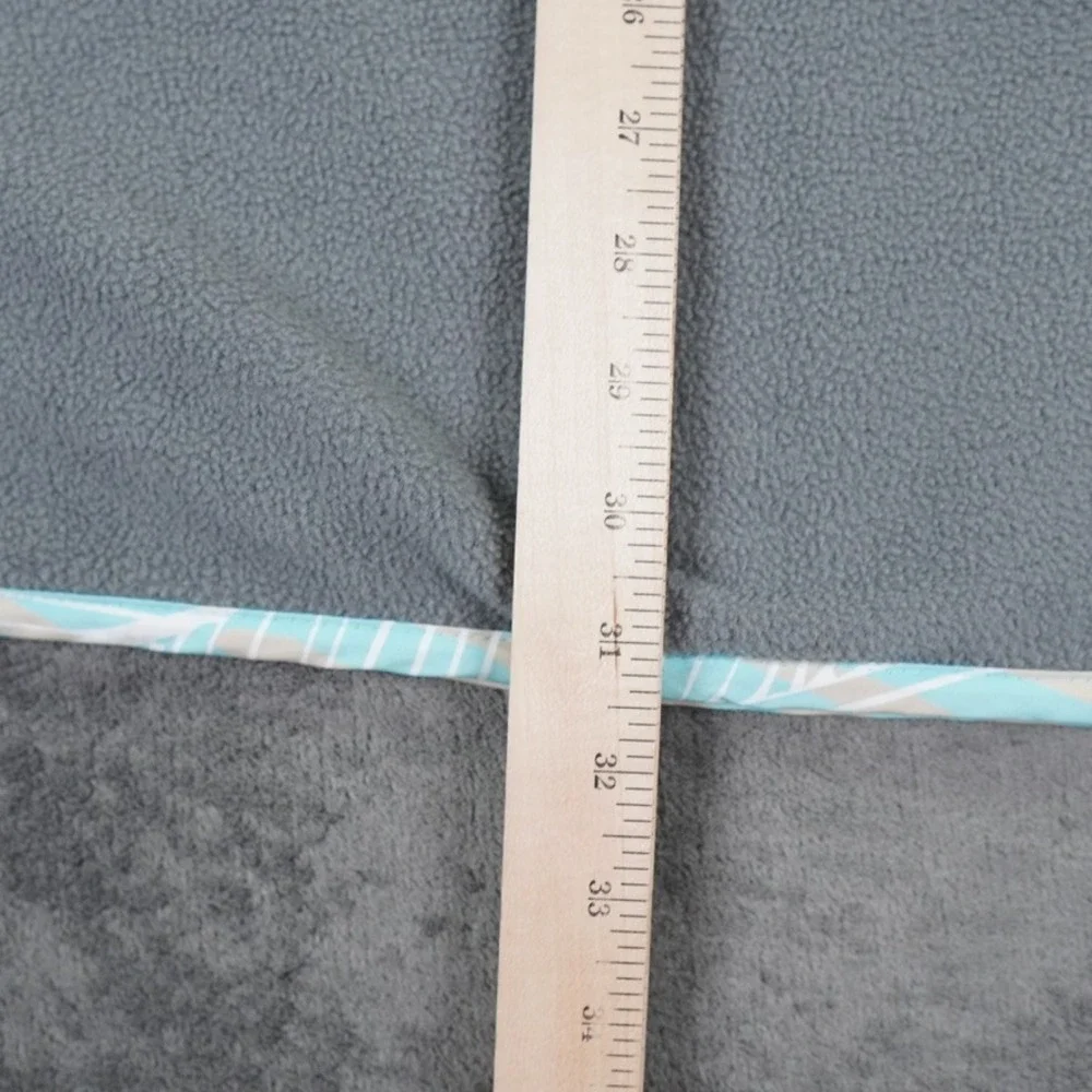 Hawaiian Airlines Kealopiko Blanket Gray Fleece Travel Throw Lap 64x40 Logo